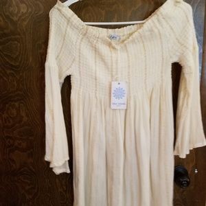 Adorable off shoulder dress